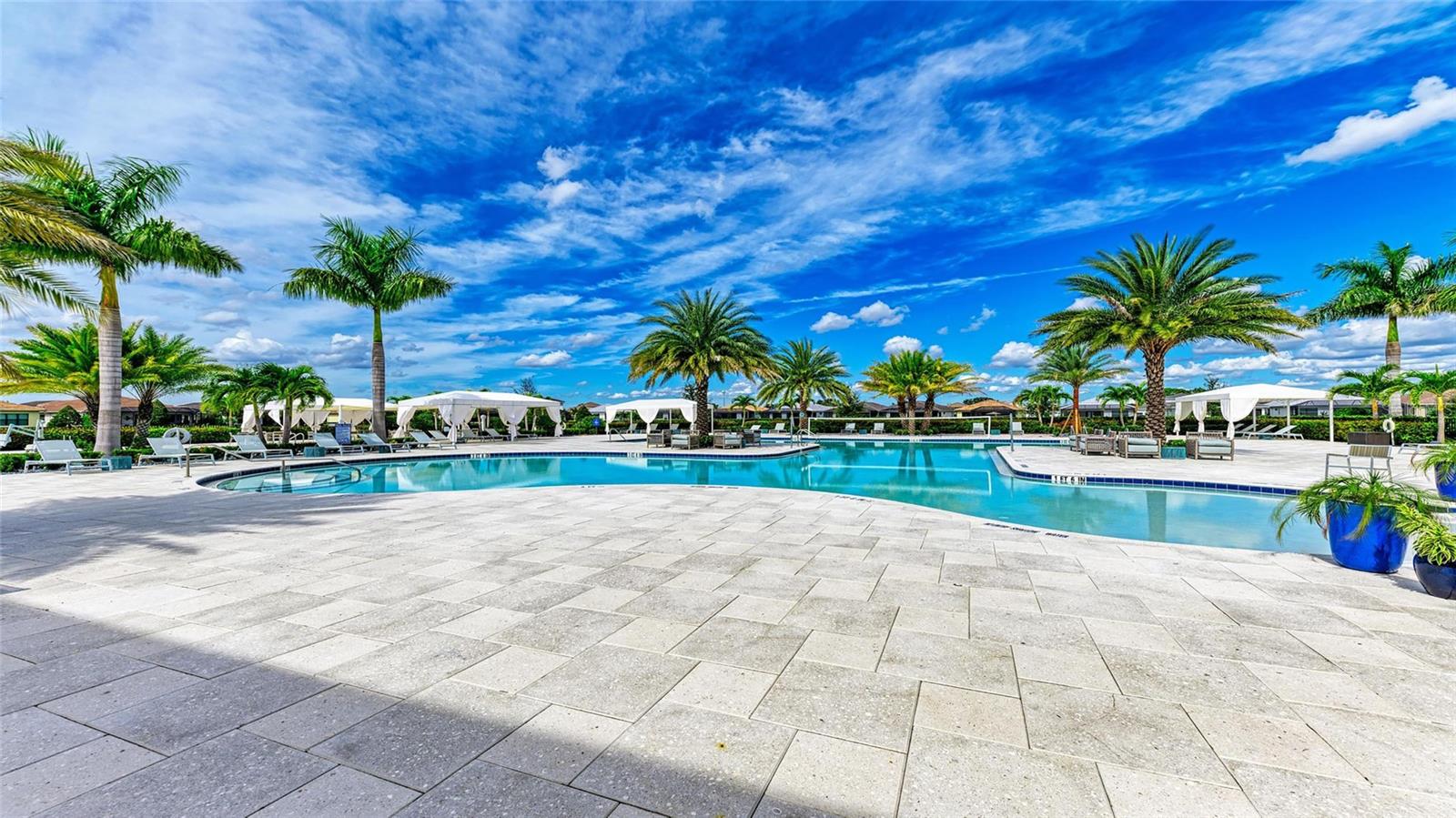 Listing photo id 60 for 5066 Simons Court