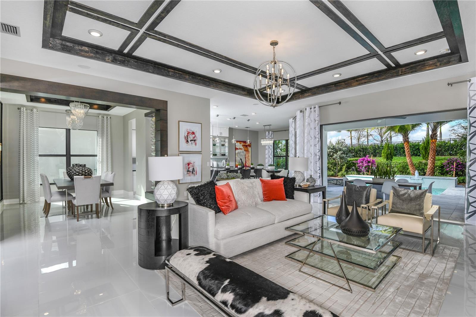 Listing photo id 4 for 5060 Simons Court