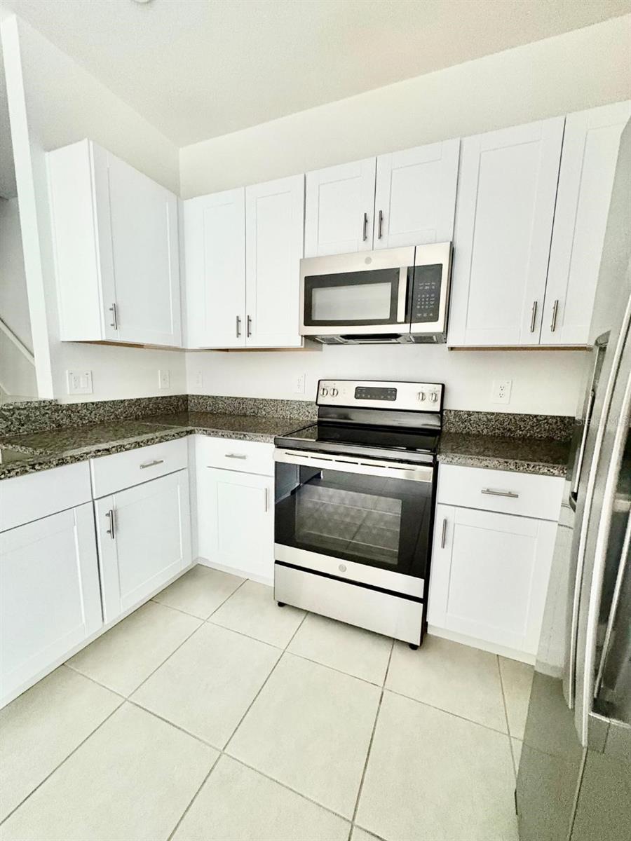 Image 5 of 22 For 10321 Trumpet Honeysuckle Way