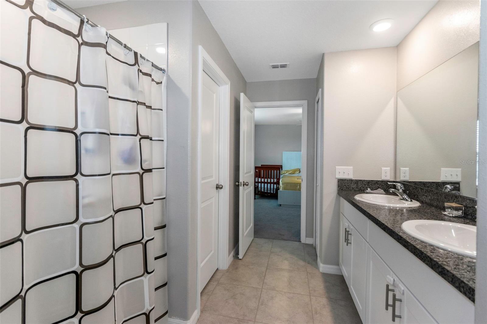 Image 23 of 51 For 6426 Spider Lily Way