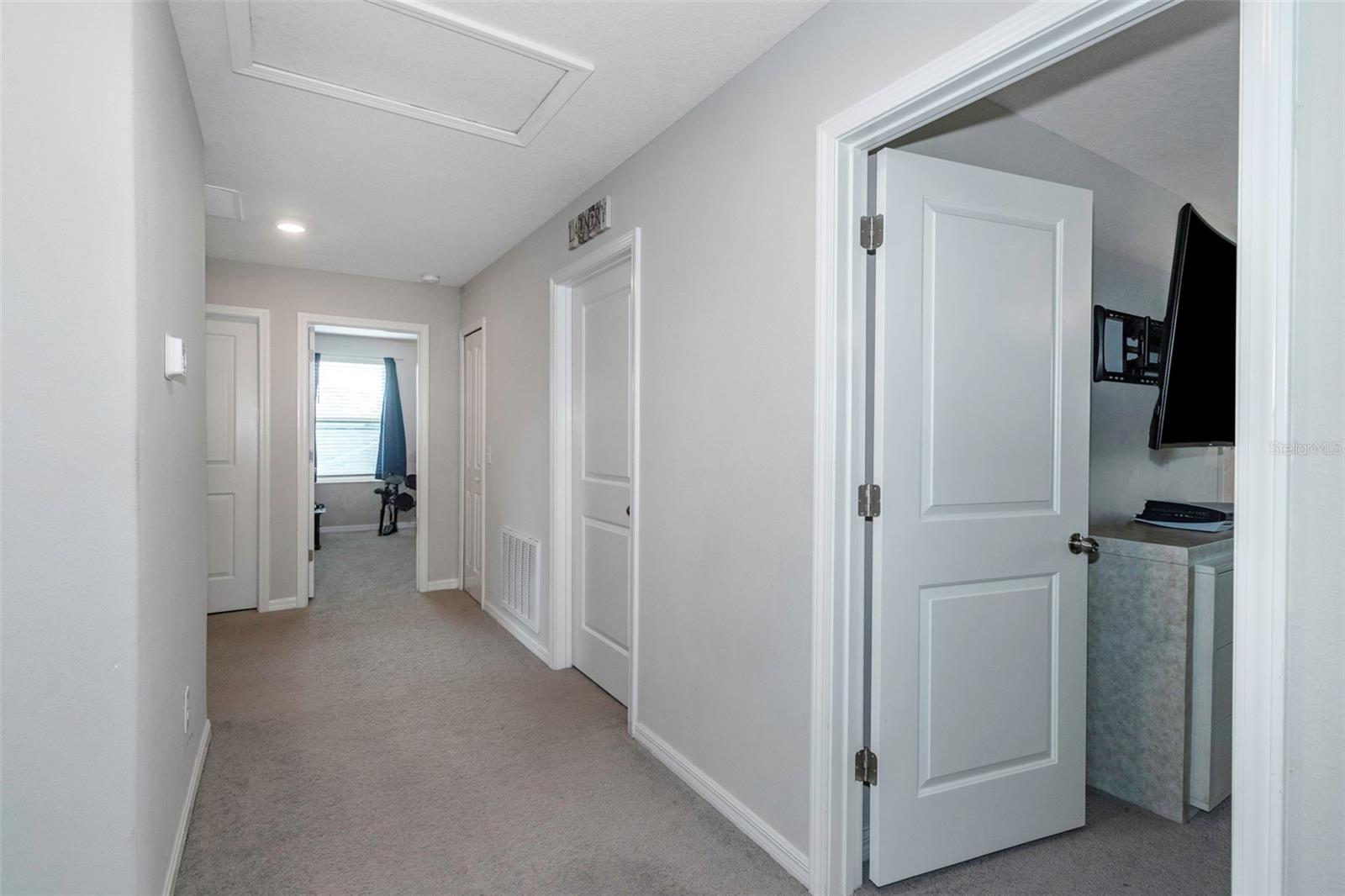 Image 26 of 51 For 6426 Spider Lily Way