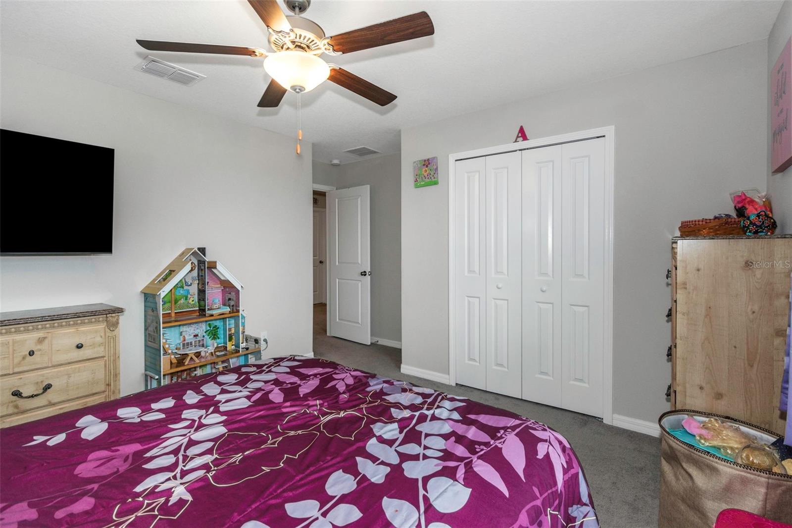 Image 33 of 51 For 6426 Spider Lily Way