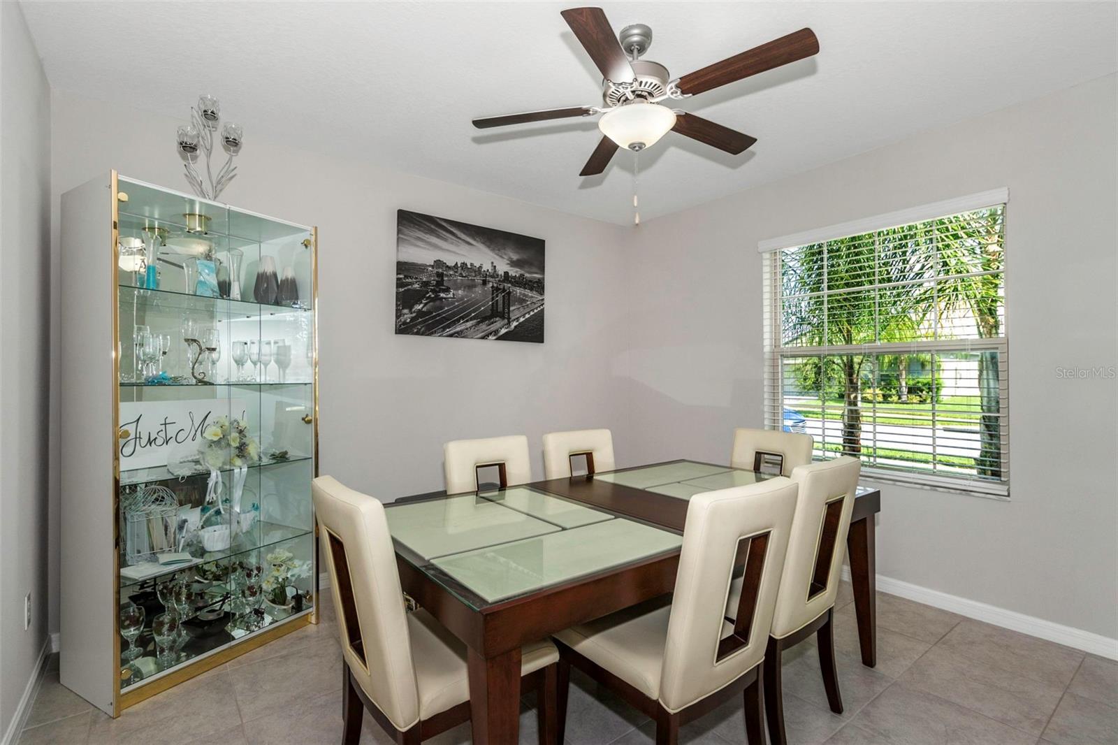 Image 9 of 51 For 6426 Spider Lily Way