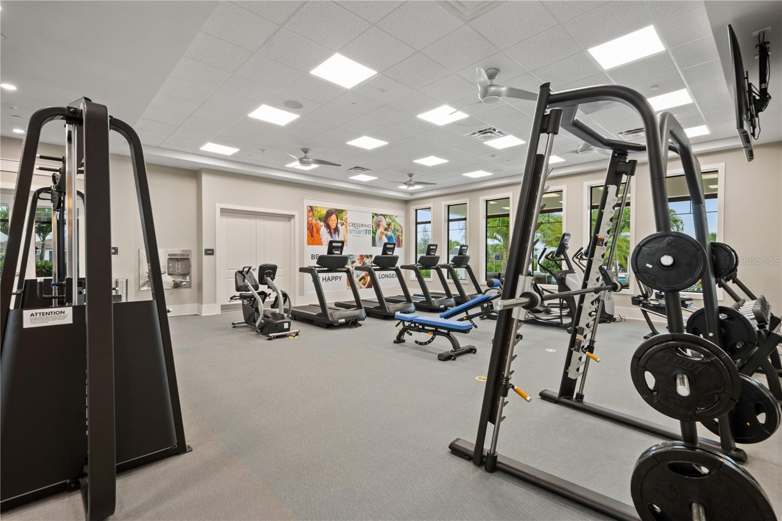 Listing photo id 38 for 5056 Simons Court