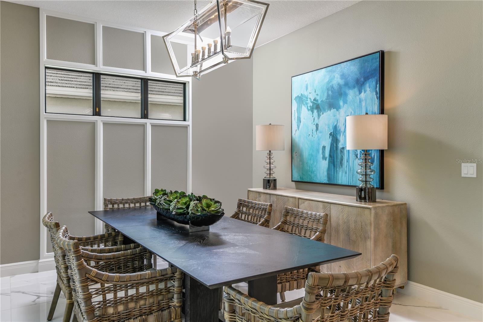 Listing photo id 21 for 5052 Simons Court