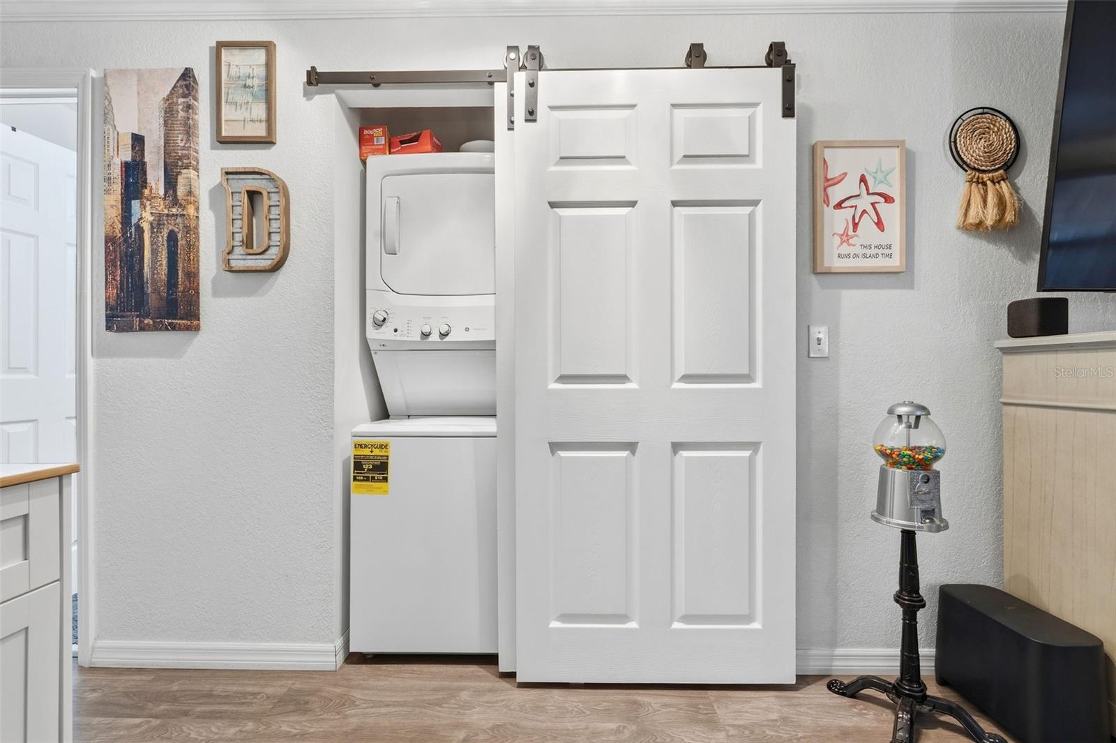 Image 8 of 26 For 9381 Rosa Street