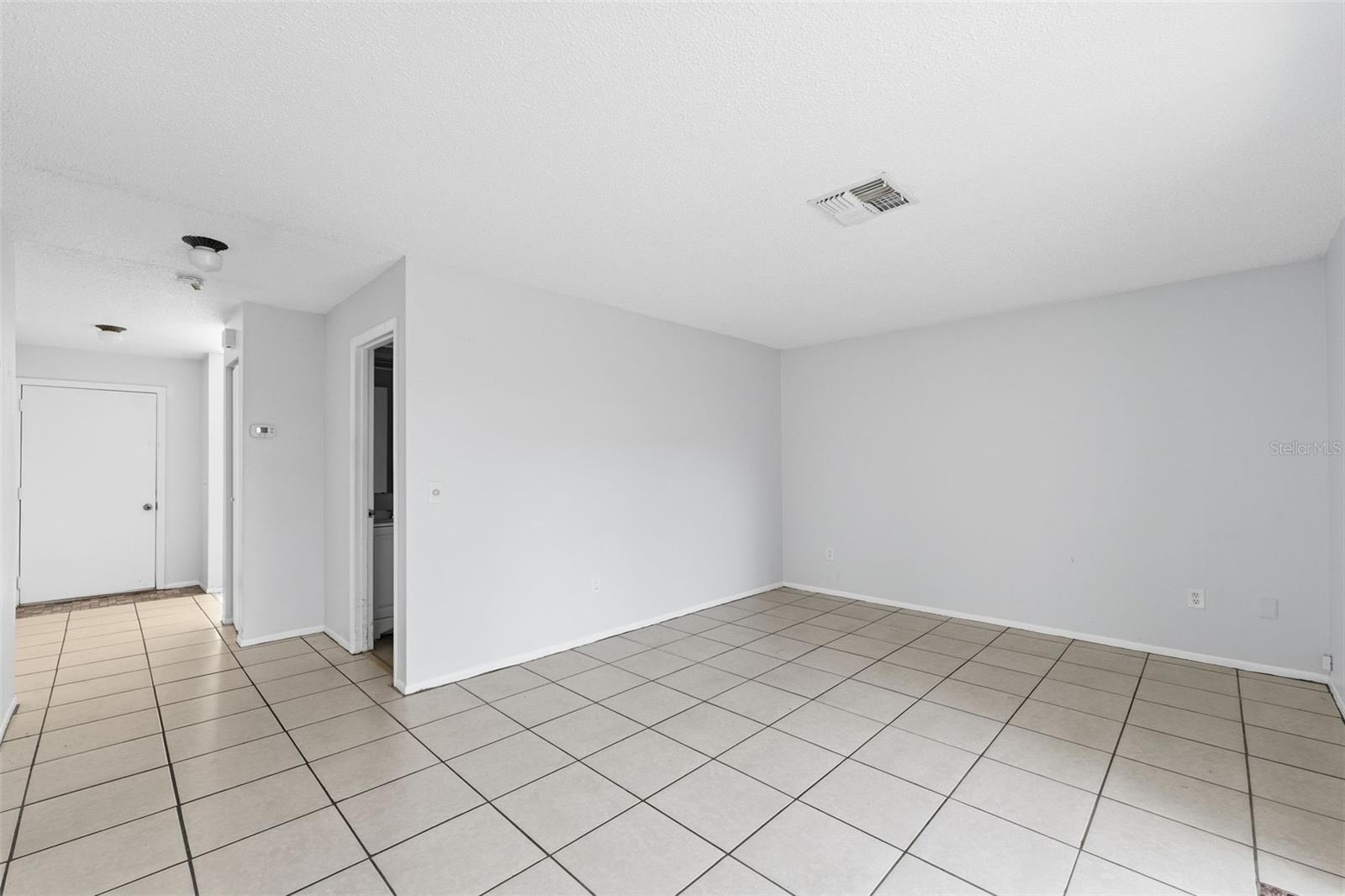 Image 11 of 44 For 1284 London Avenue