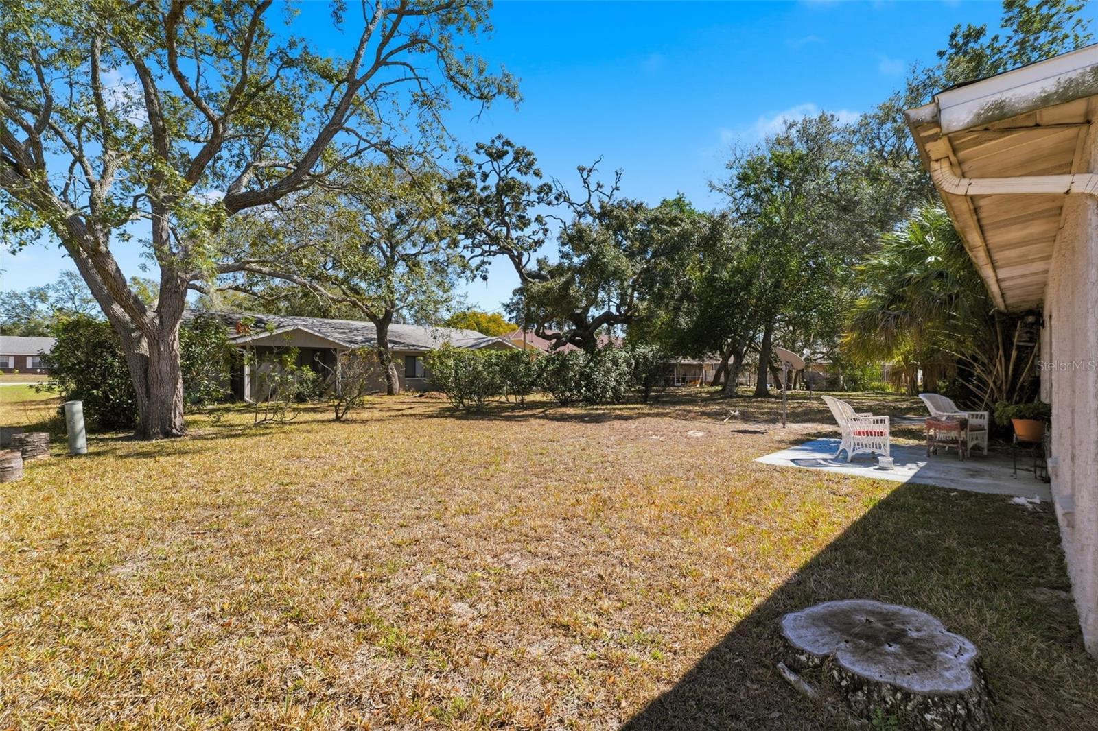 Image 21 of 44 For 1284 London Avenue