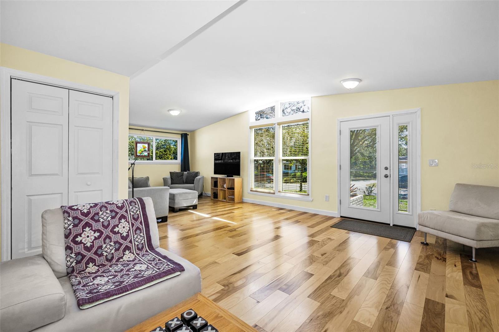 Image 17 of 45 For 206 Linda Avenue