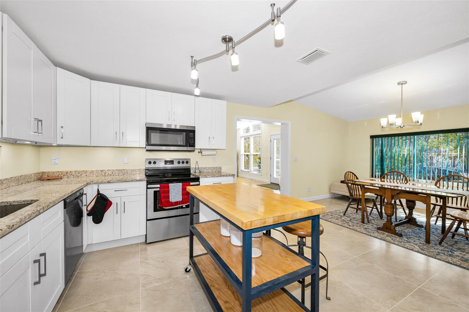 Image 21 of 45 For 206 Linda Avenue