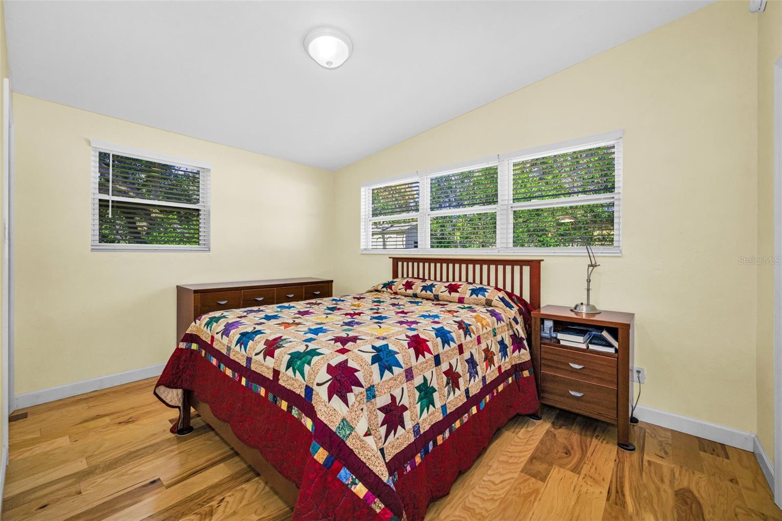 Image 28 of 45 For 206 Linda Avenue