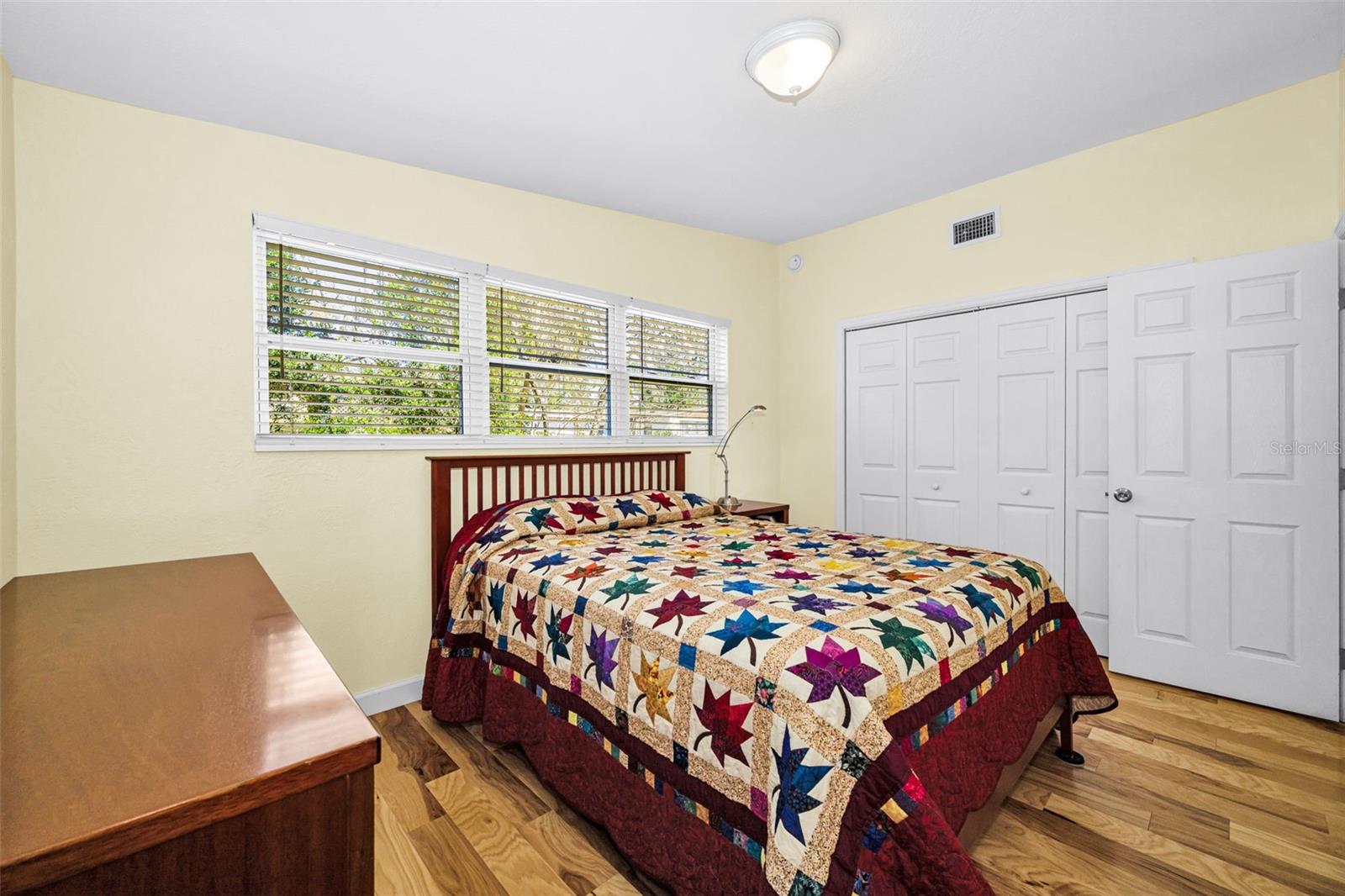 Image 29 of 45 For 206 Linda Avenue