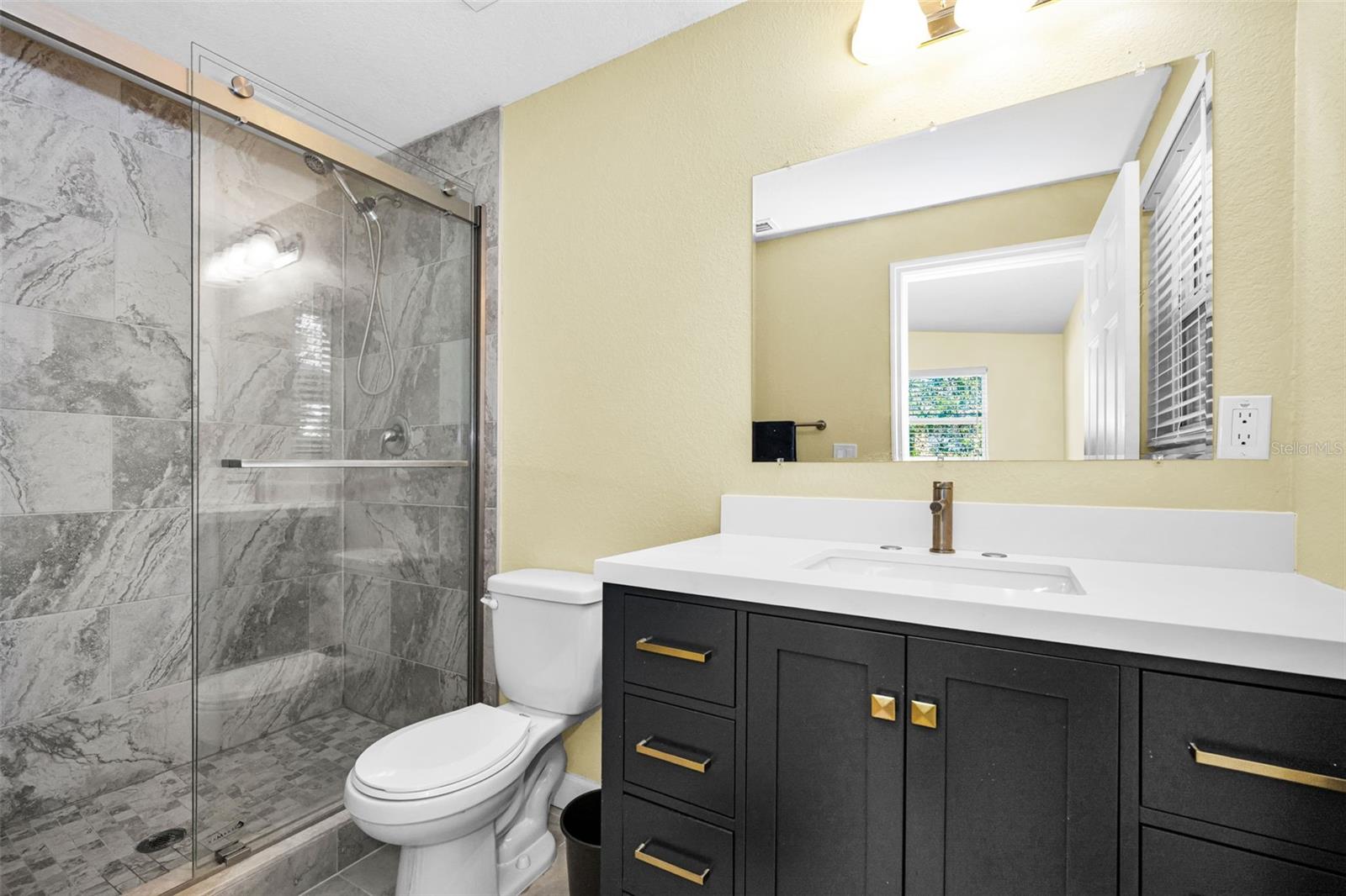 Image 31 of 45 For 206 Linda Avenue