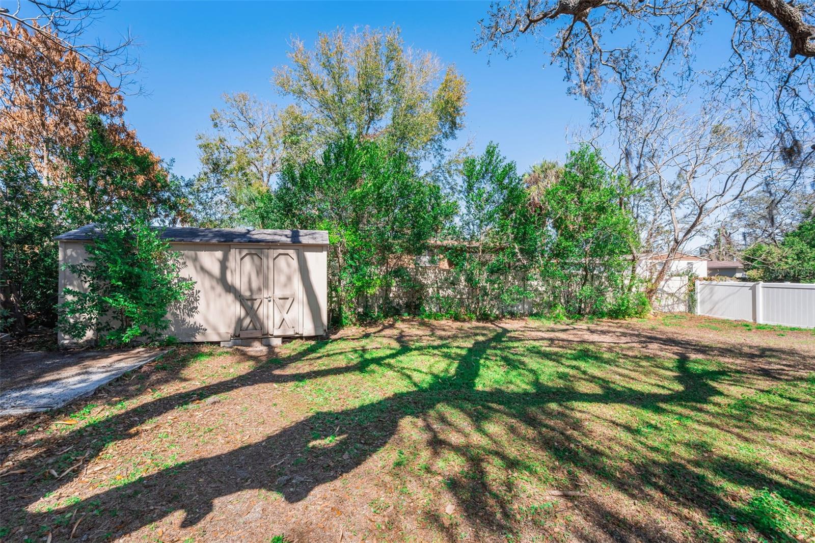 Image 42 of 45 For 206 Linda Avenue