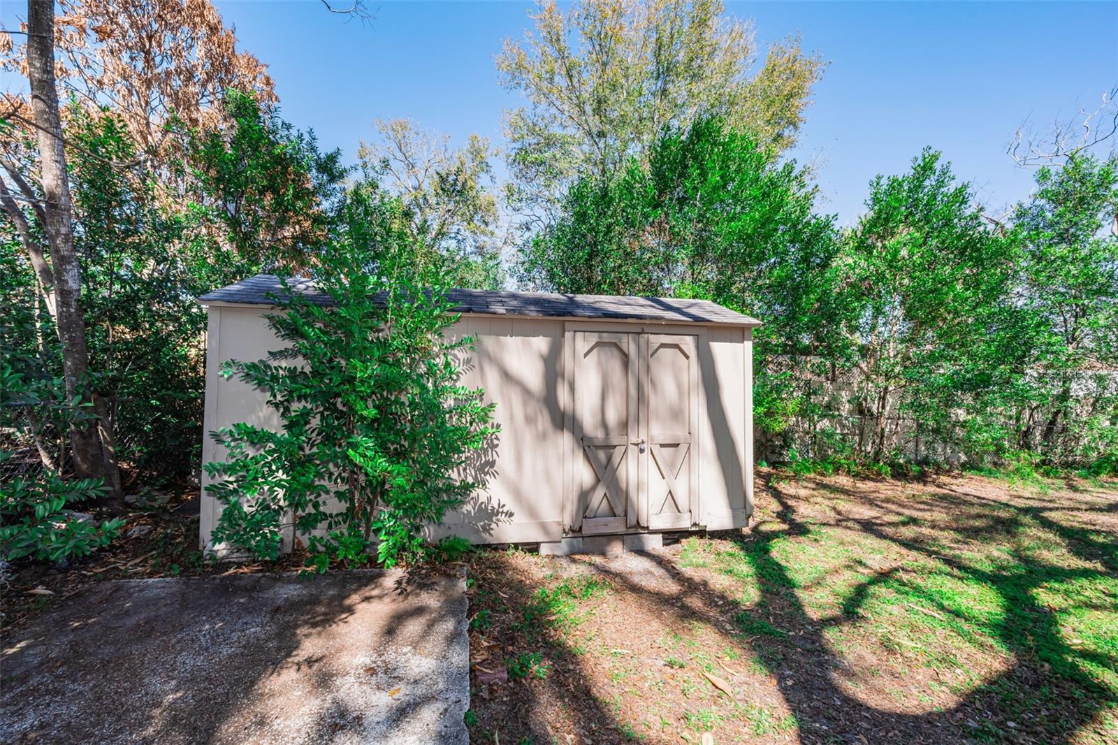 Image 43 of 45 For 206 Linda Avenue