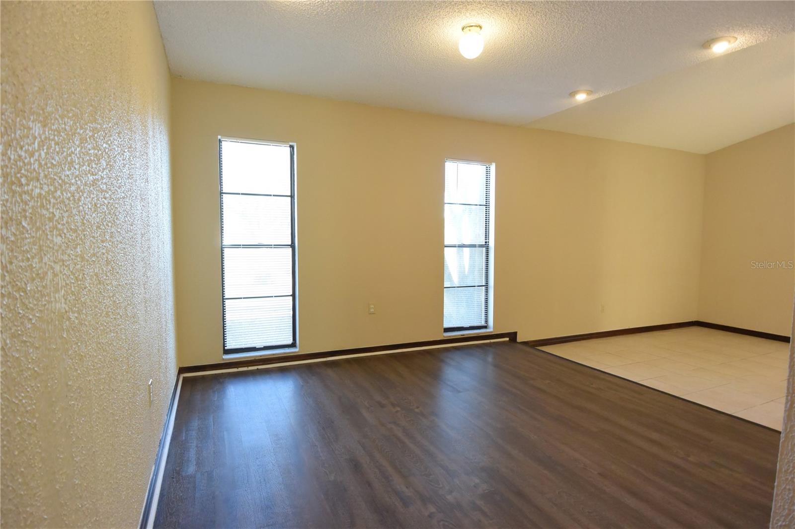 Image 14 of 52 For 1382 Valiant Avenue