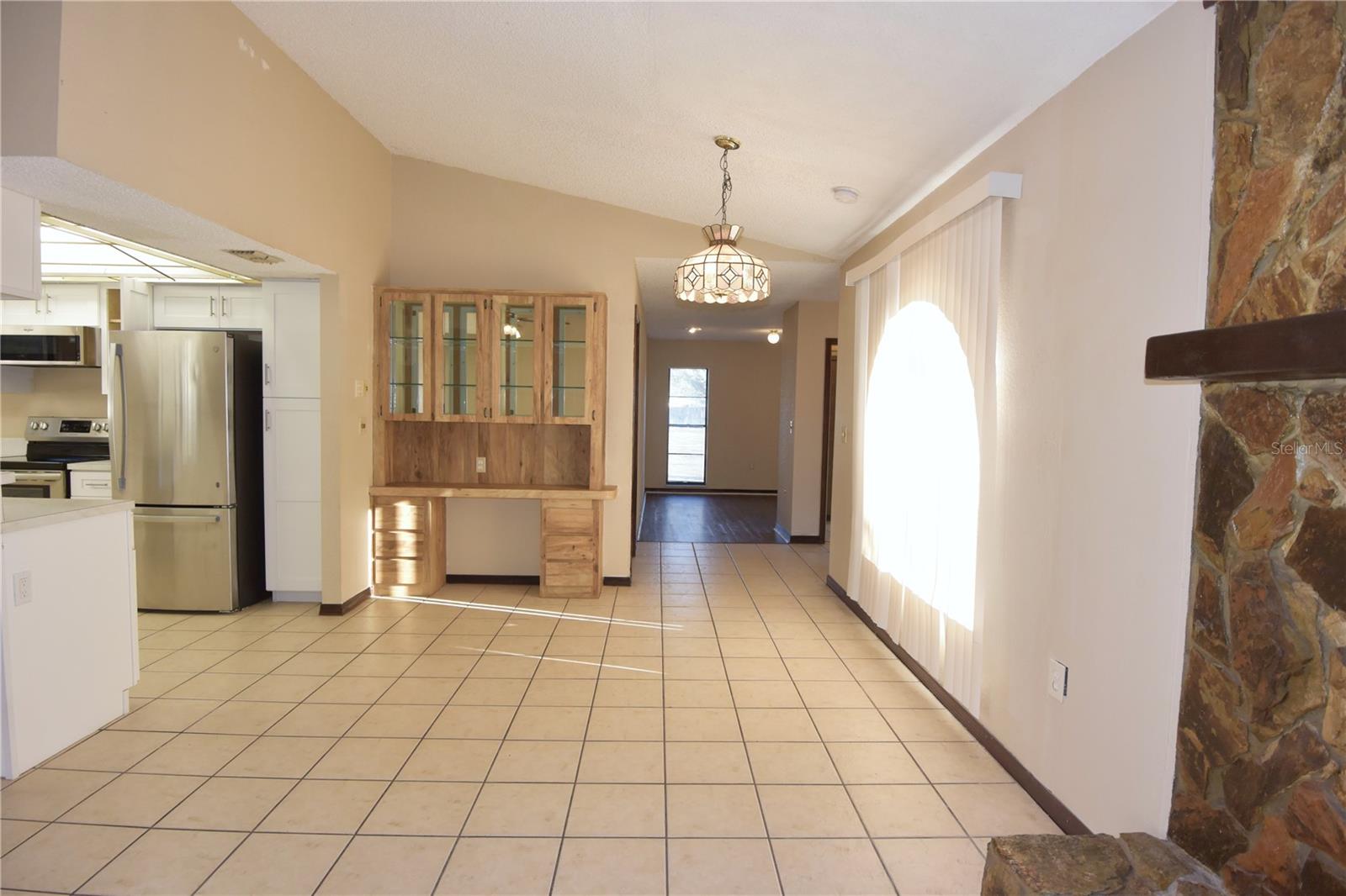 Image 15 of 52 For 1382 Valiant Avenue