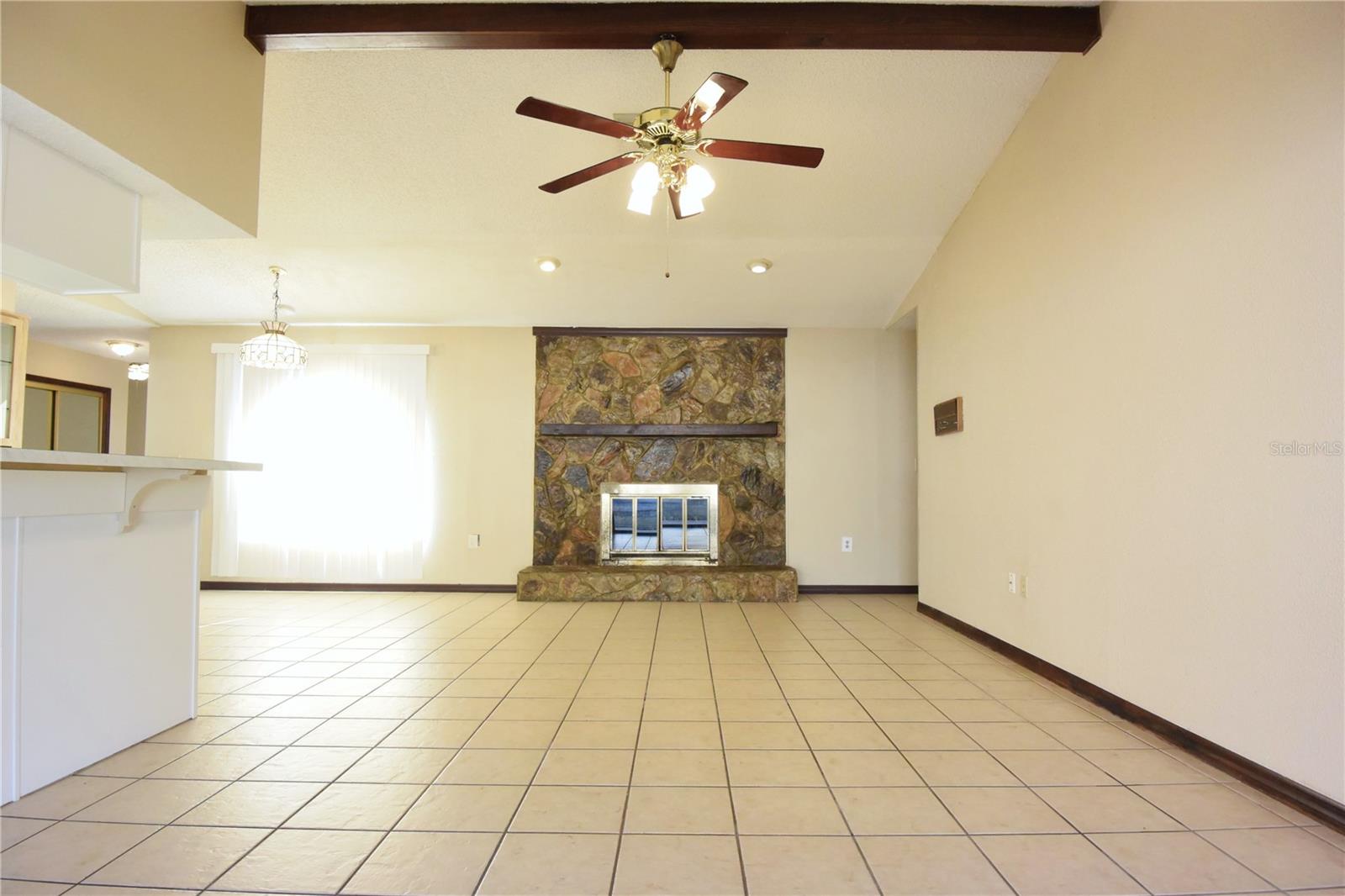 Image 16 of 52 For 1382 Valiant Avenue