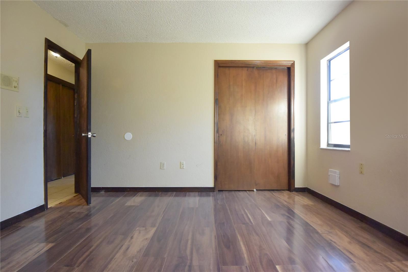 Image 40 of 52 For 1382 Valiant Avenue