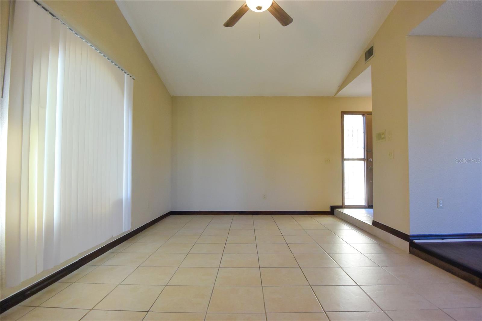 Image 9 of 52 For 1382 Valiant Avenue