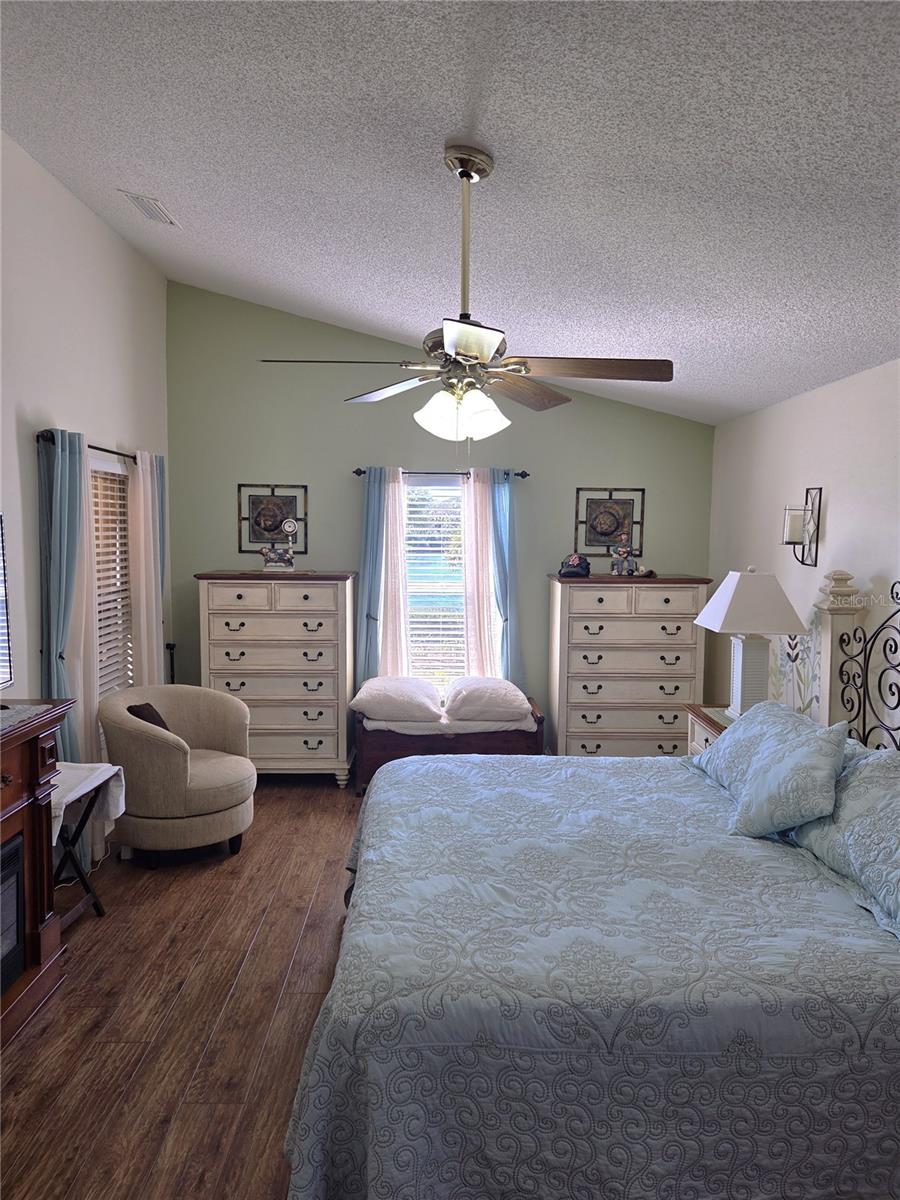 Image 17 of 20 For 6719 Manor Beach