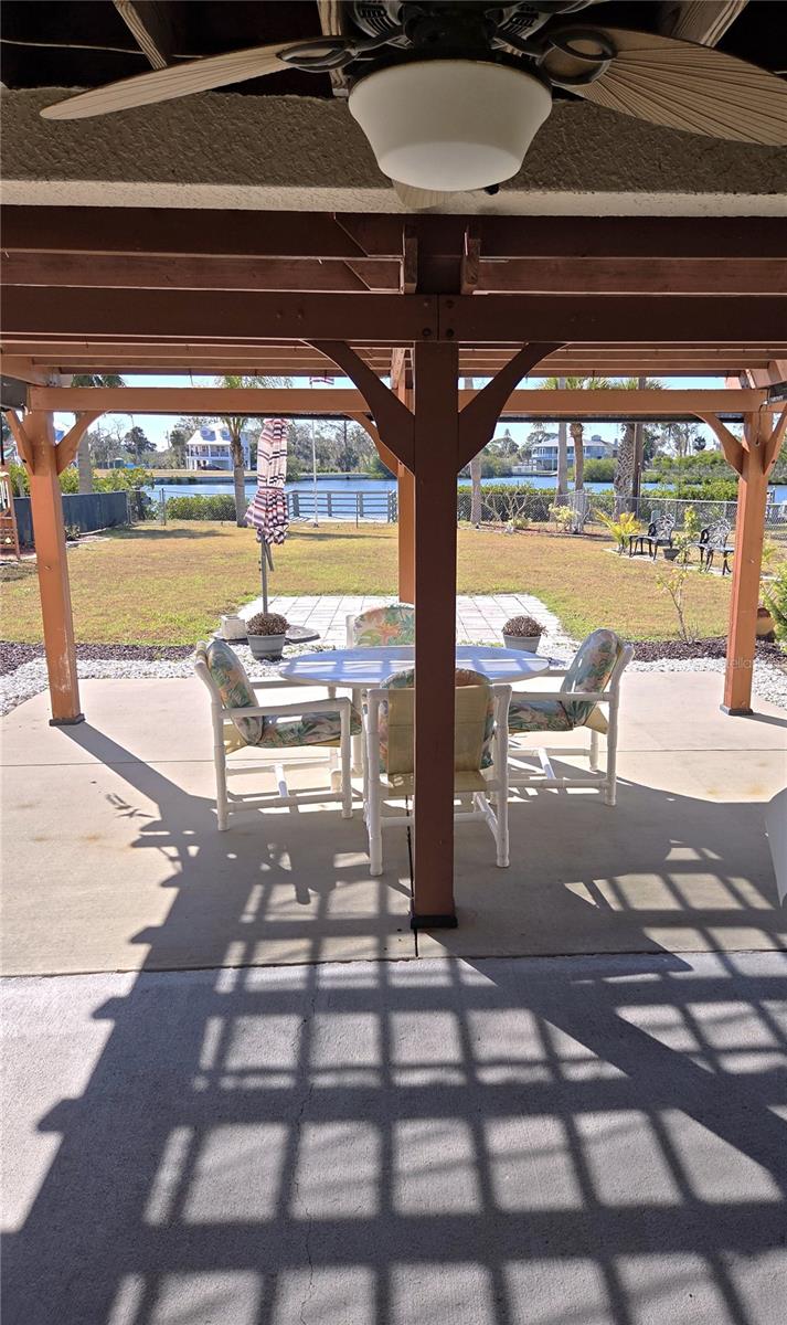 Image 7 of 20 For 6719 Manor Beach