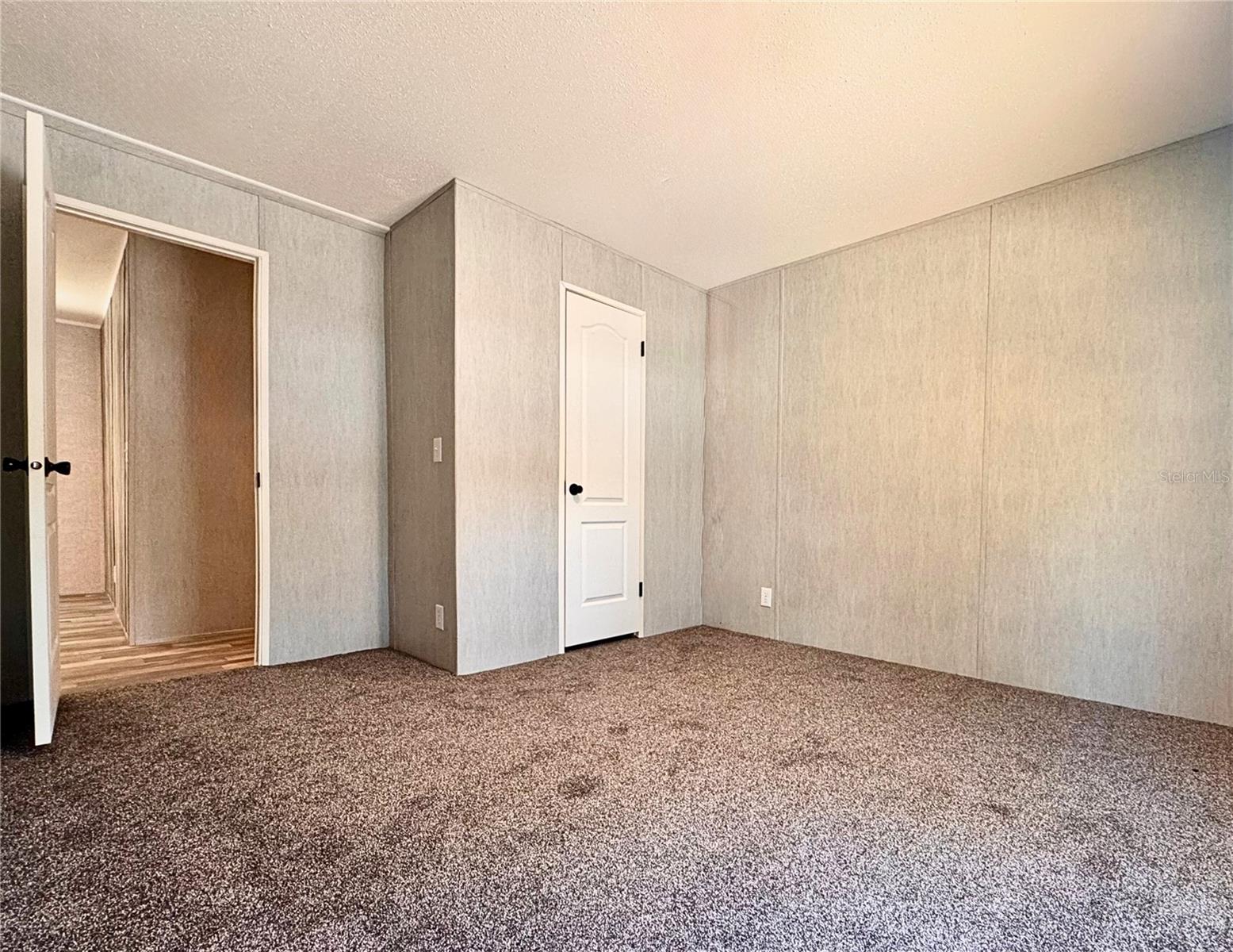 Image 11 of 18 For 15561 Wilson Boulevard