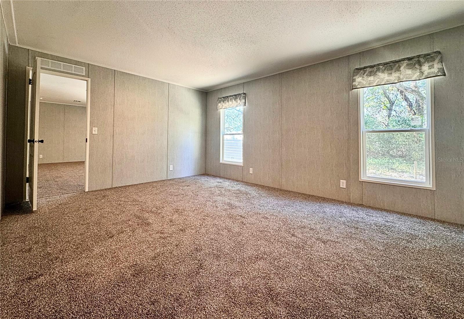 Image 8 of 18 For 15561 Wilson Boulevard