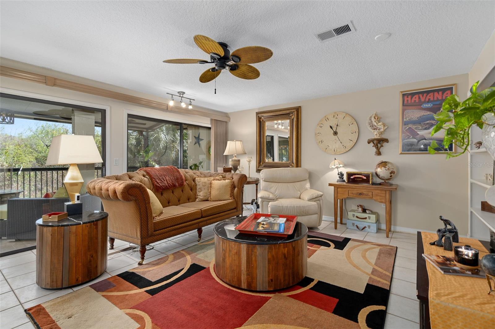 Image 10 of 44 For 115 Colony South Drive