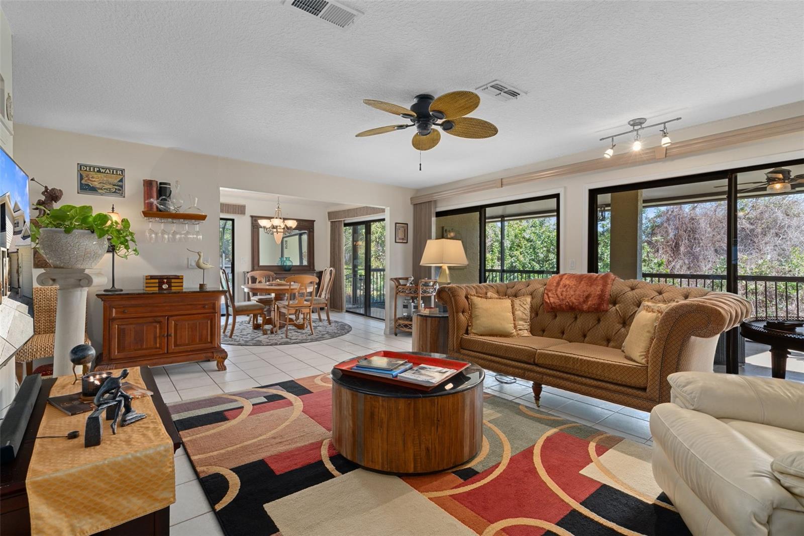 Image 12 of 44 For 115 Colony South Drive