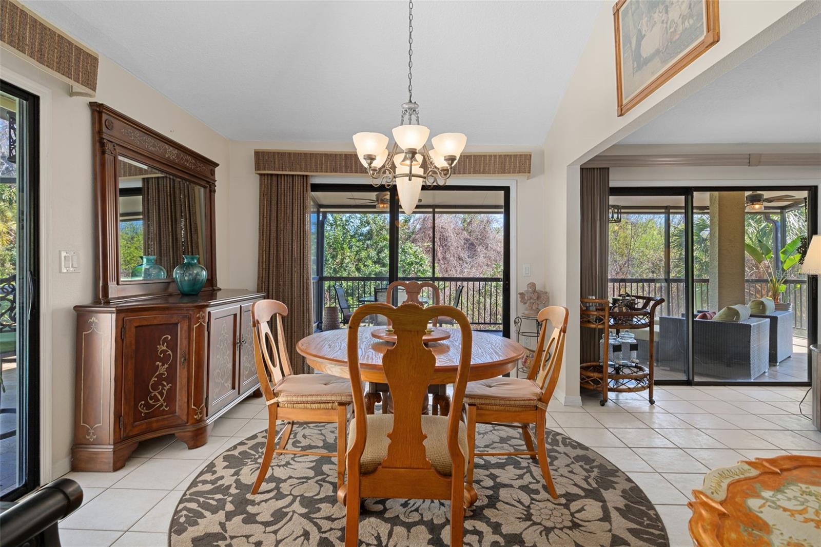 Image 14 of 44 For 115 Colony South Drive