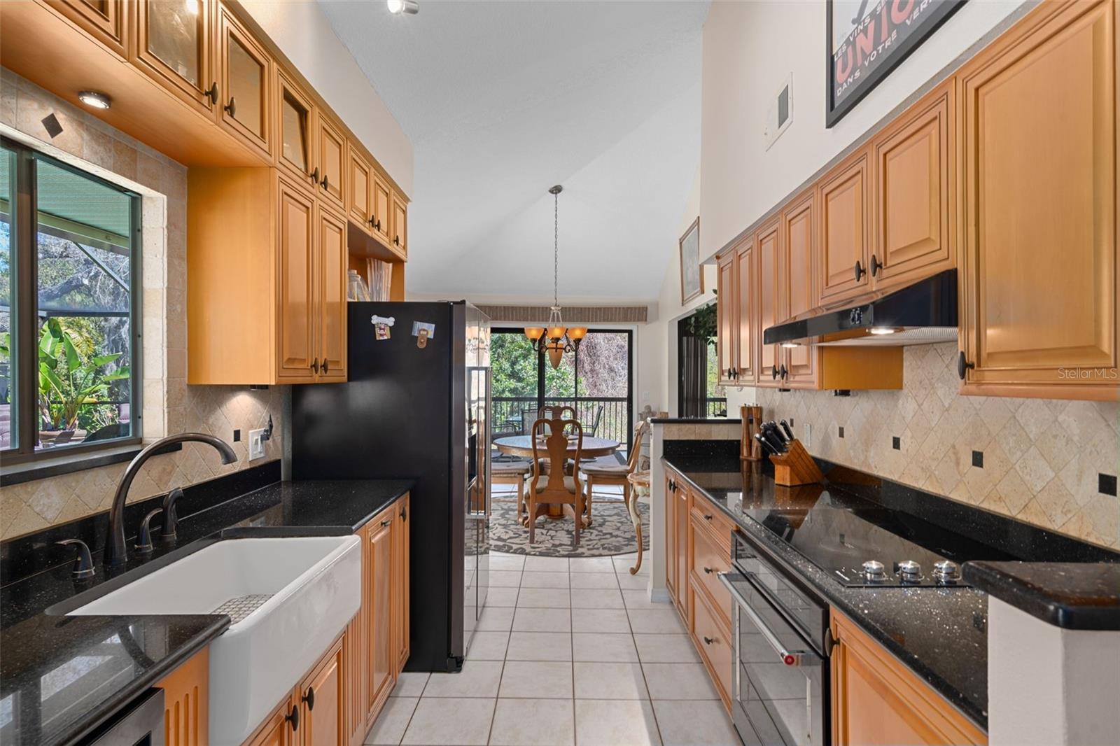 Image 17 of 44 For 115 Colony South Drive