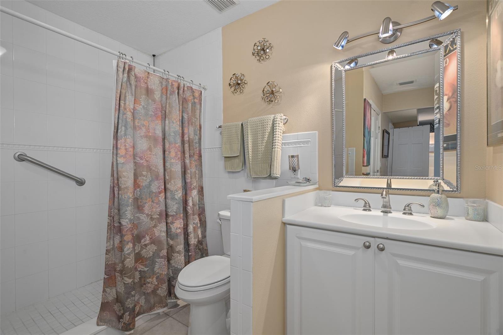 Image 30 of 44 For 115 Colony South Drive