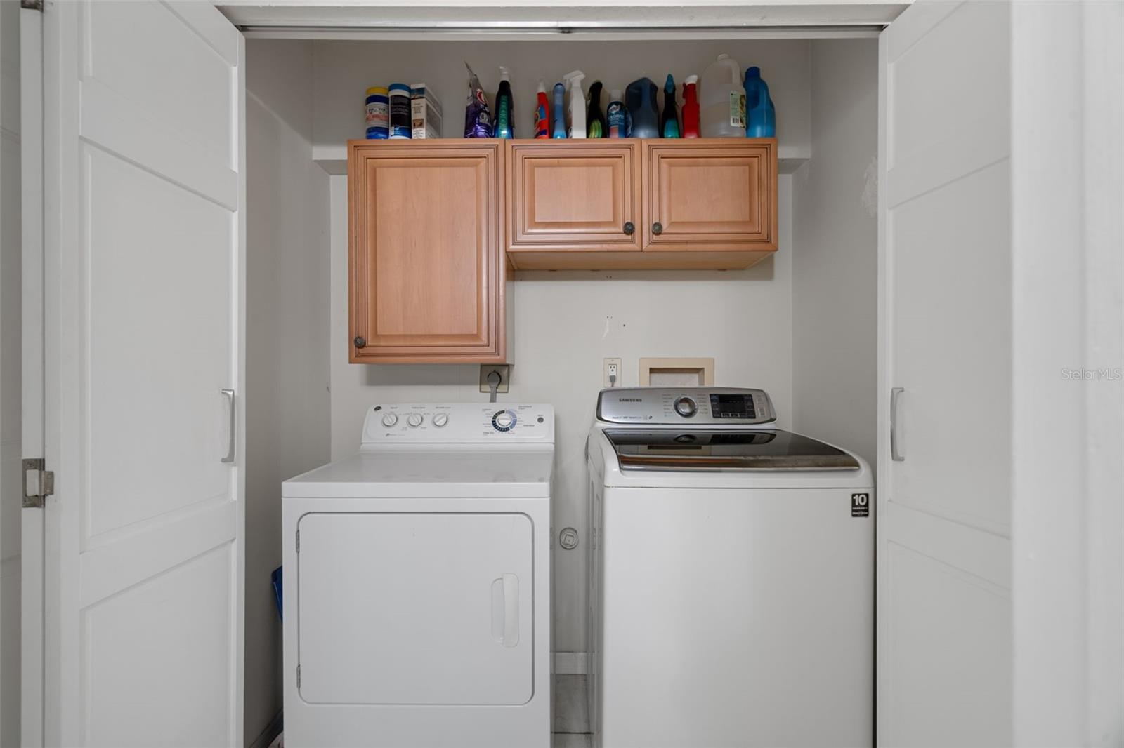 Image 33 of 44 For 115 Colony South Drive