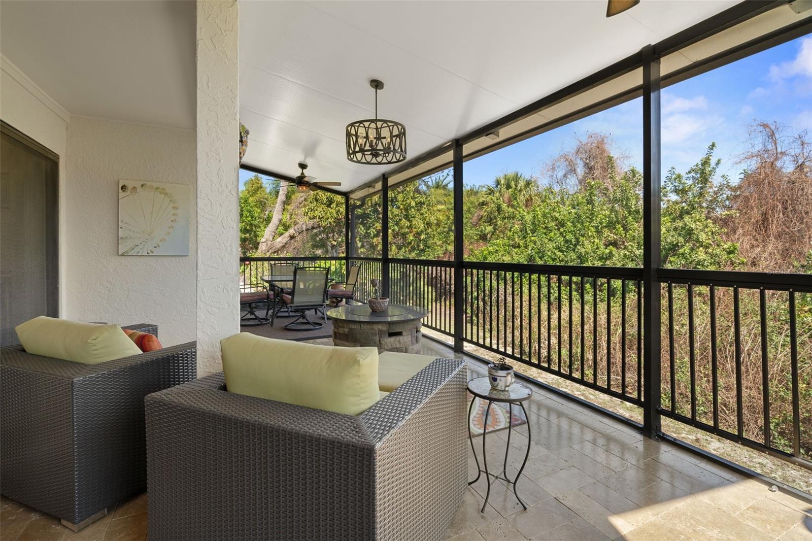 Image 37 of 44 For 115 Colony South Drive