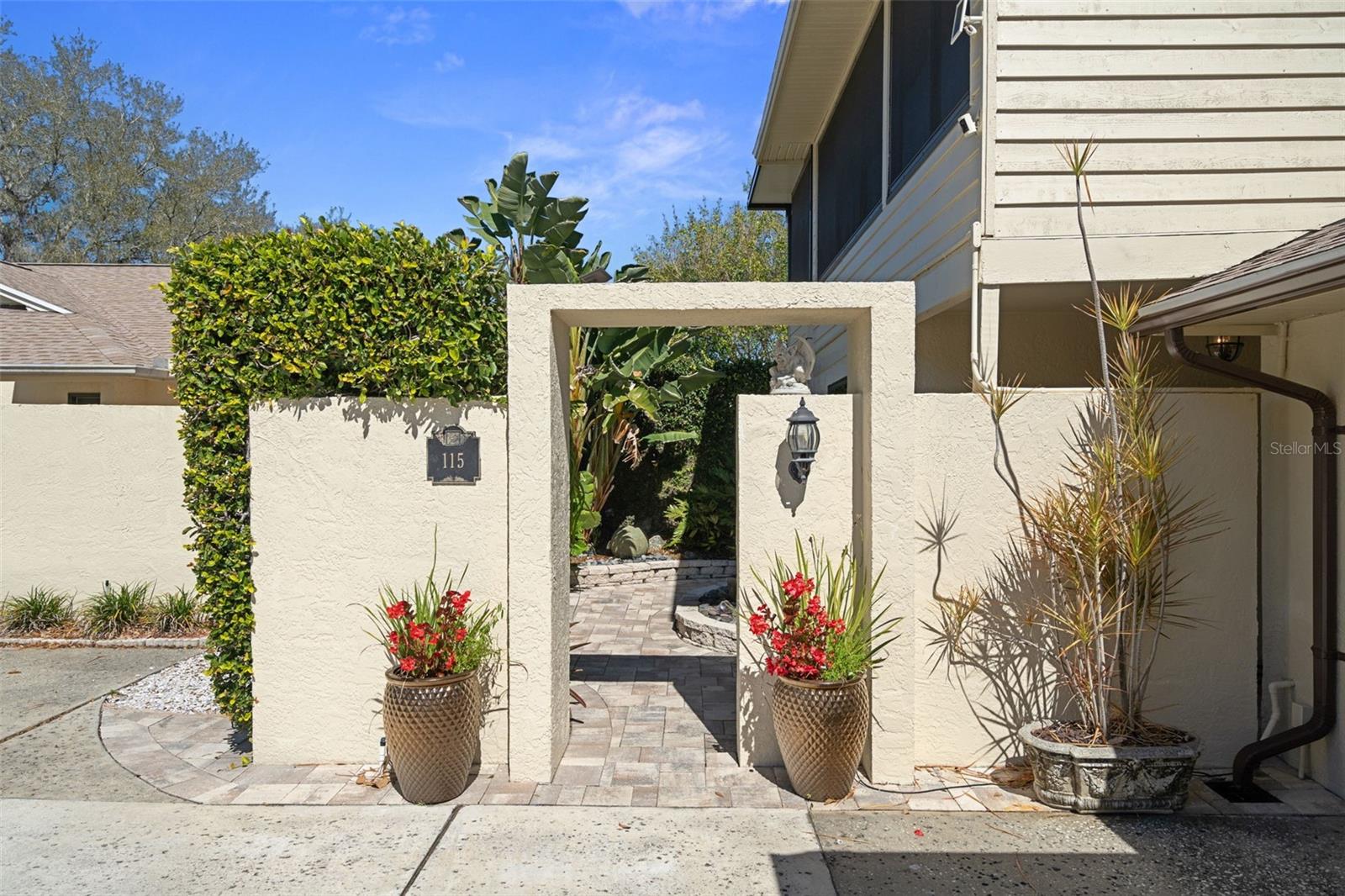 Image 4 of 44 For 115 Colony South Drive