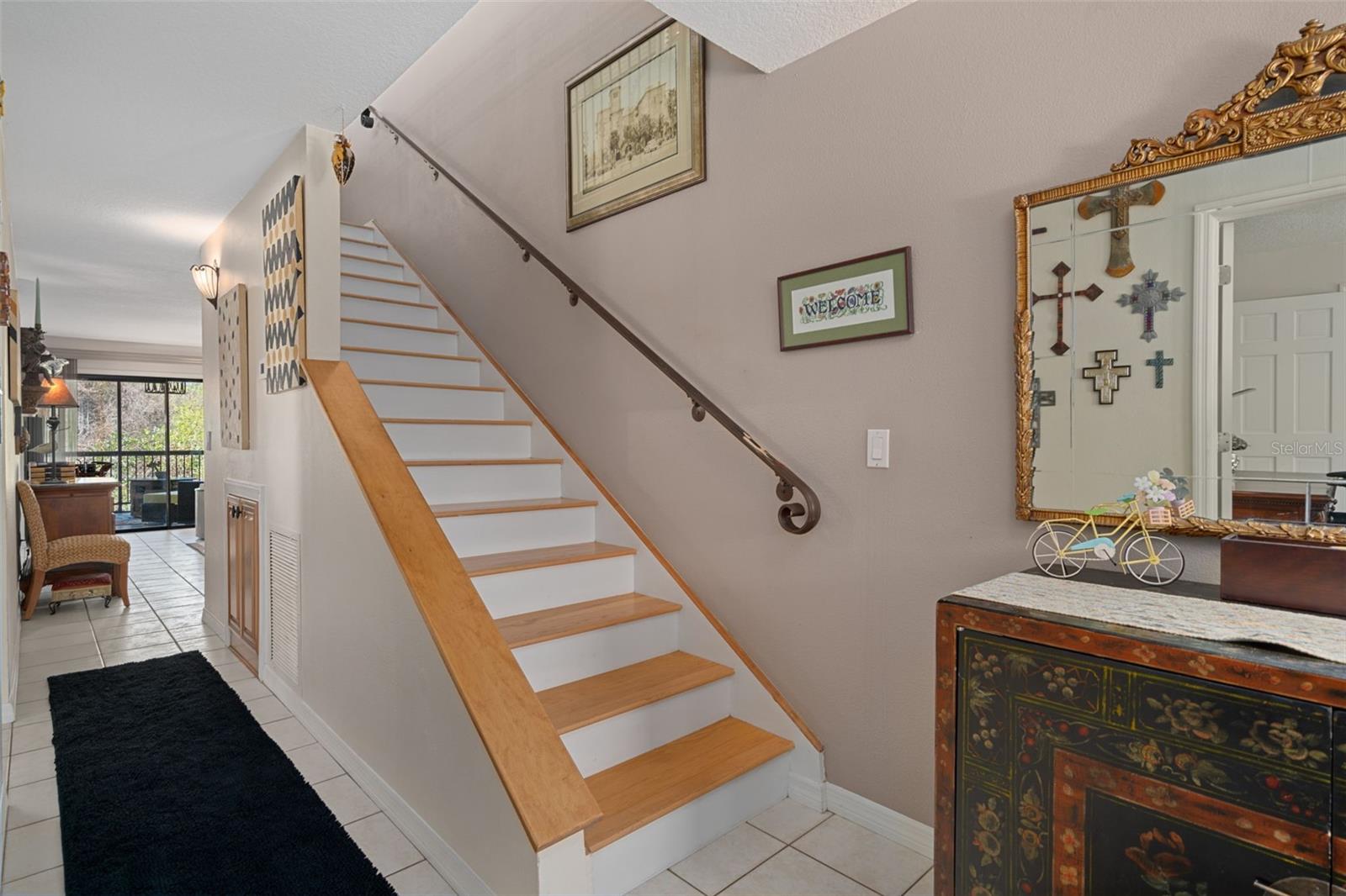 Image 9 of 44 For 115 Colony South Drive