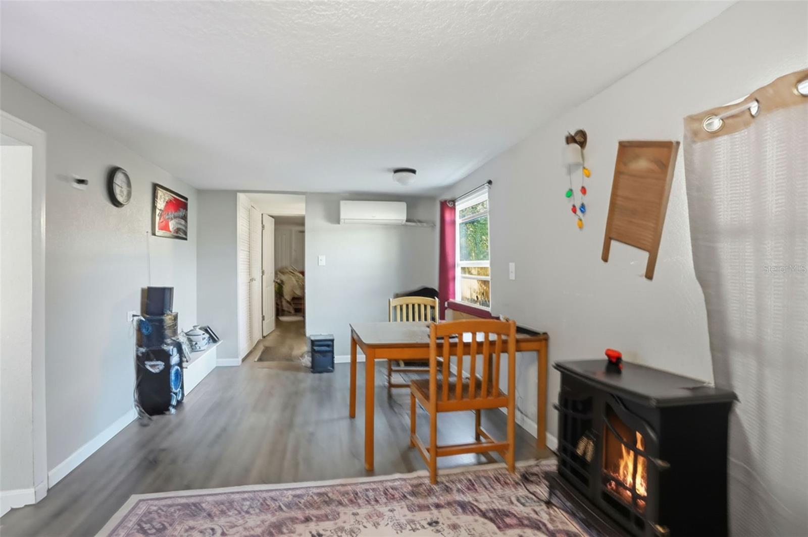 Image 11 of 30 For 11311 Altoona Avenue