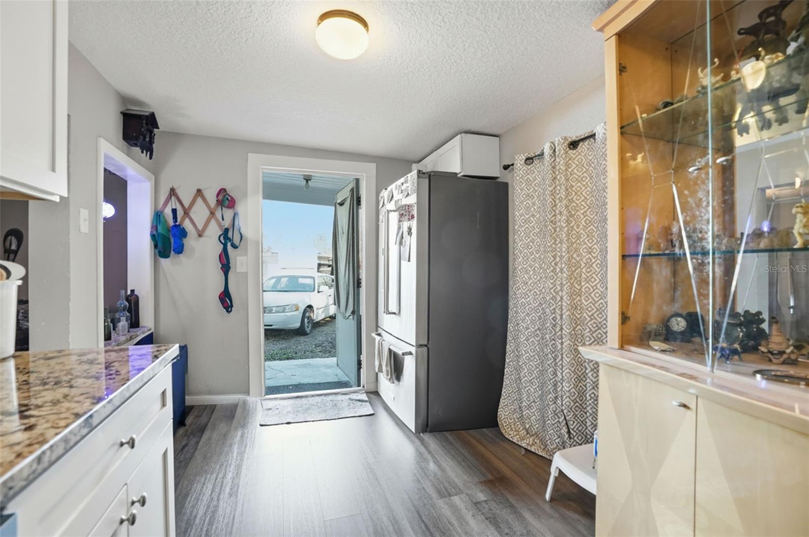 Image 12 of 30 For 11311 Altoona Avenue