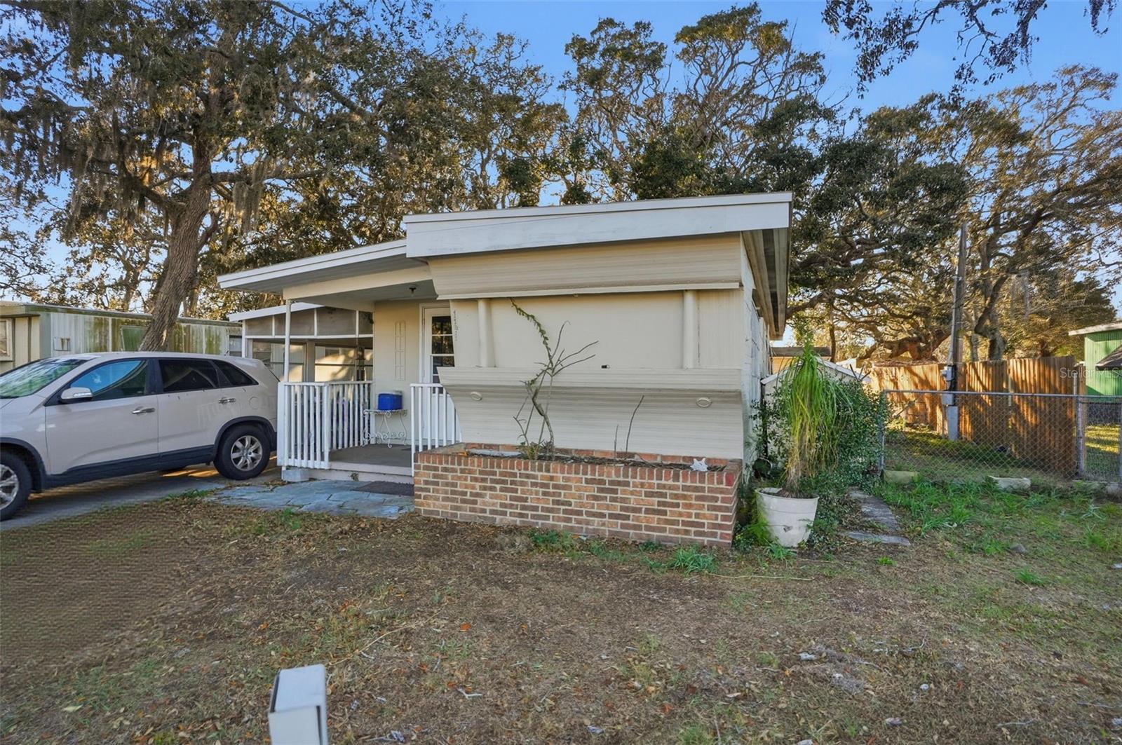 Image 9 of 30 For 11311 Altoona Avenue