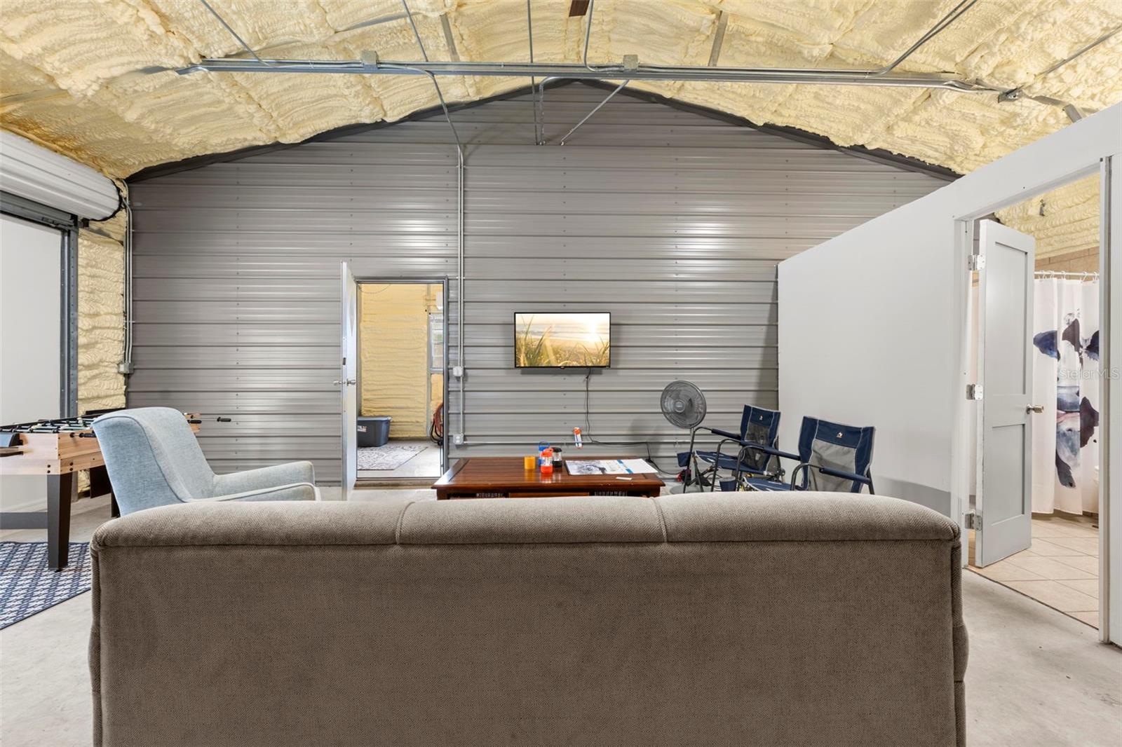 Image 18 of 48 For 13366 Glory Lane