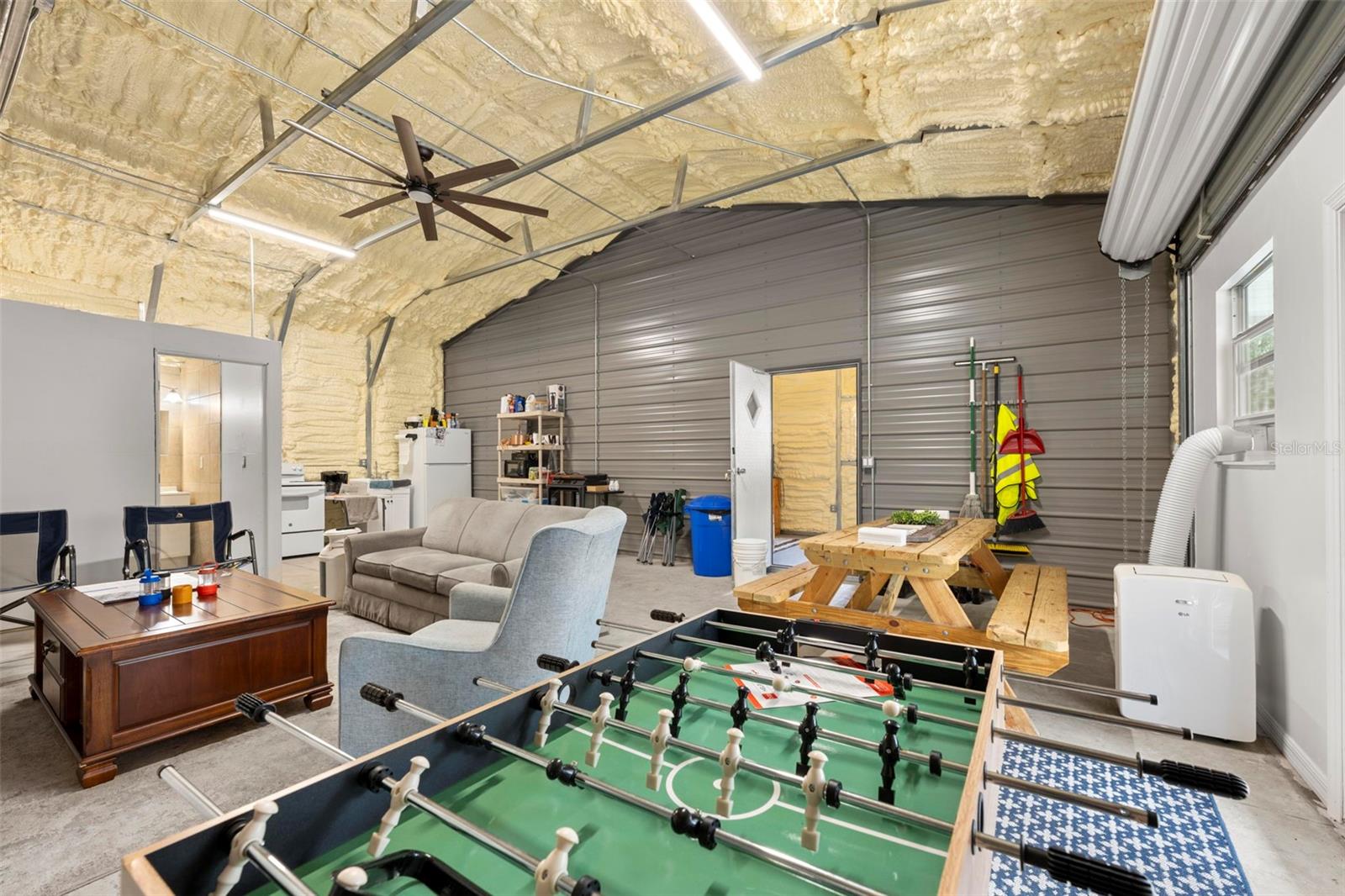 Image 22 of 48 For 13366 Glory Lane