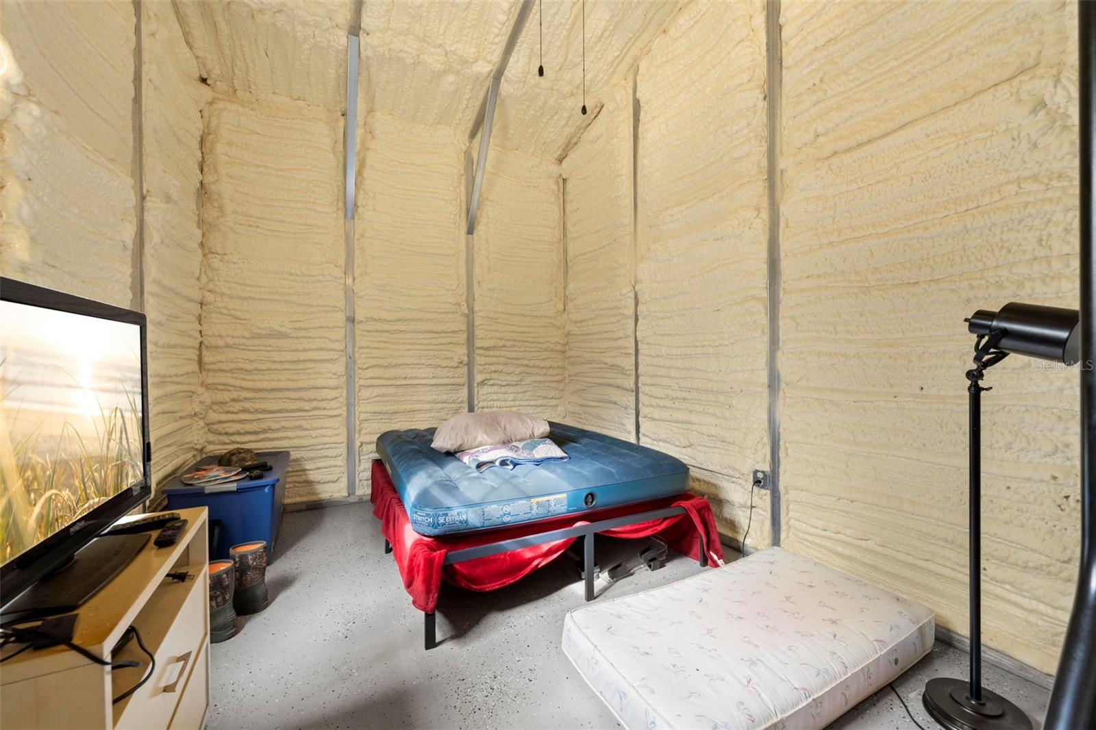 Image 29 of 48 For 13366 Glory Lane