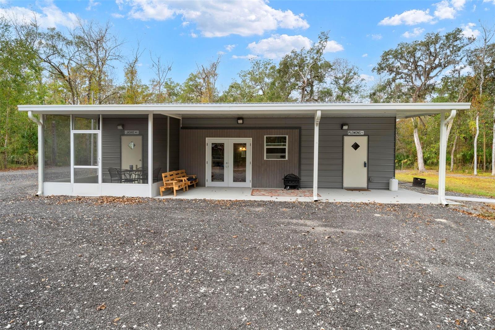 Image 36 of 48 For 13366 Glory Lane