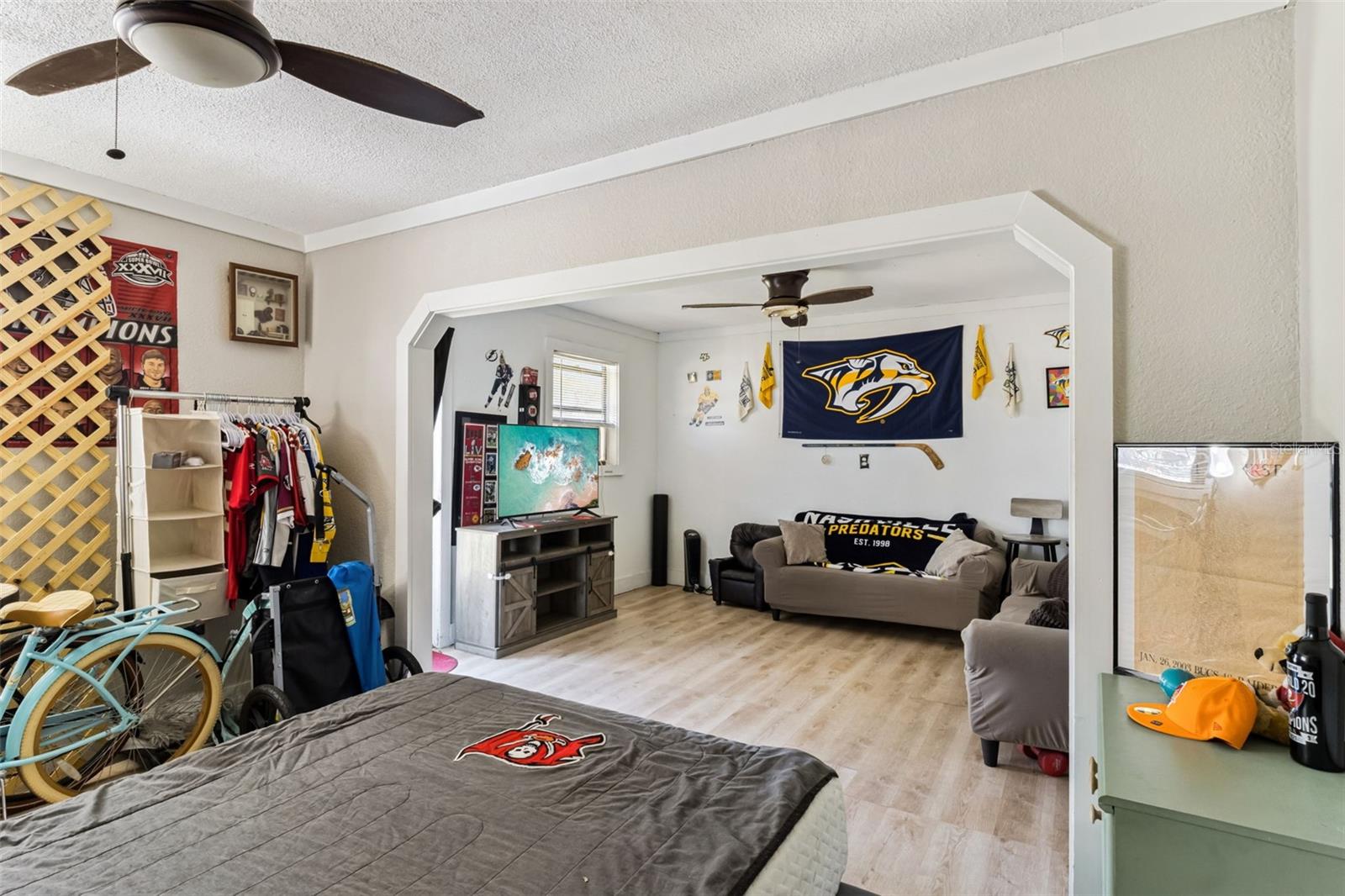 Image 11 of 37 For 4903 26th Avenue W