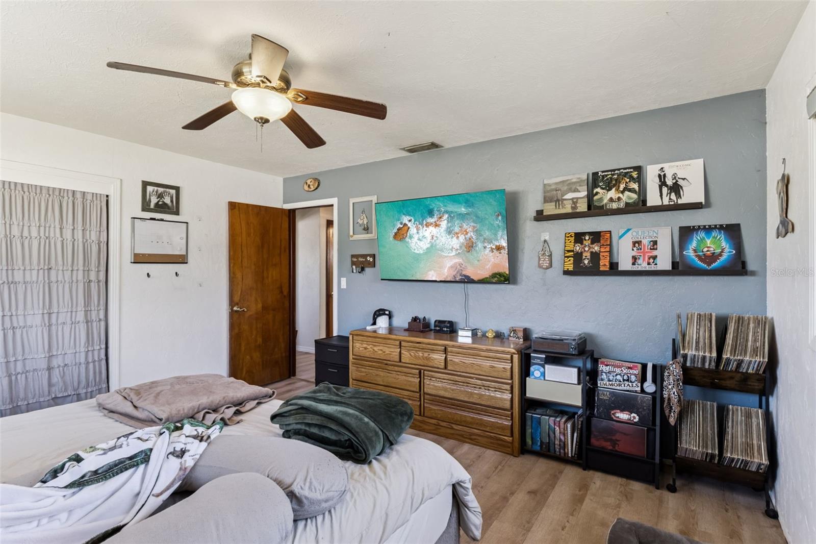 Image 14 of 37 For 4903 26th Avenue W