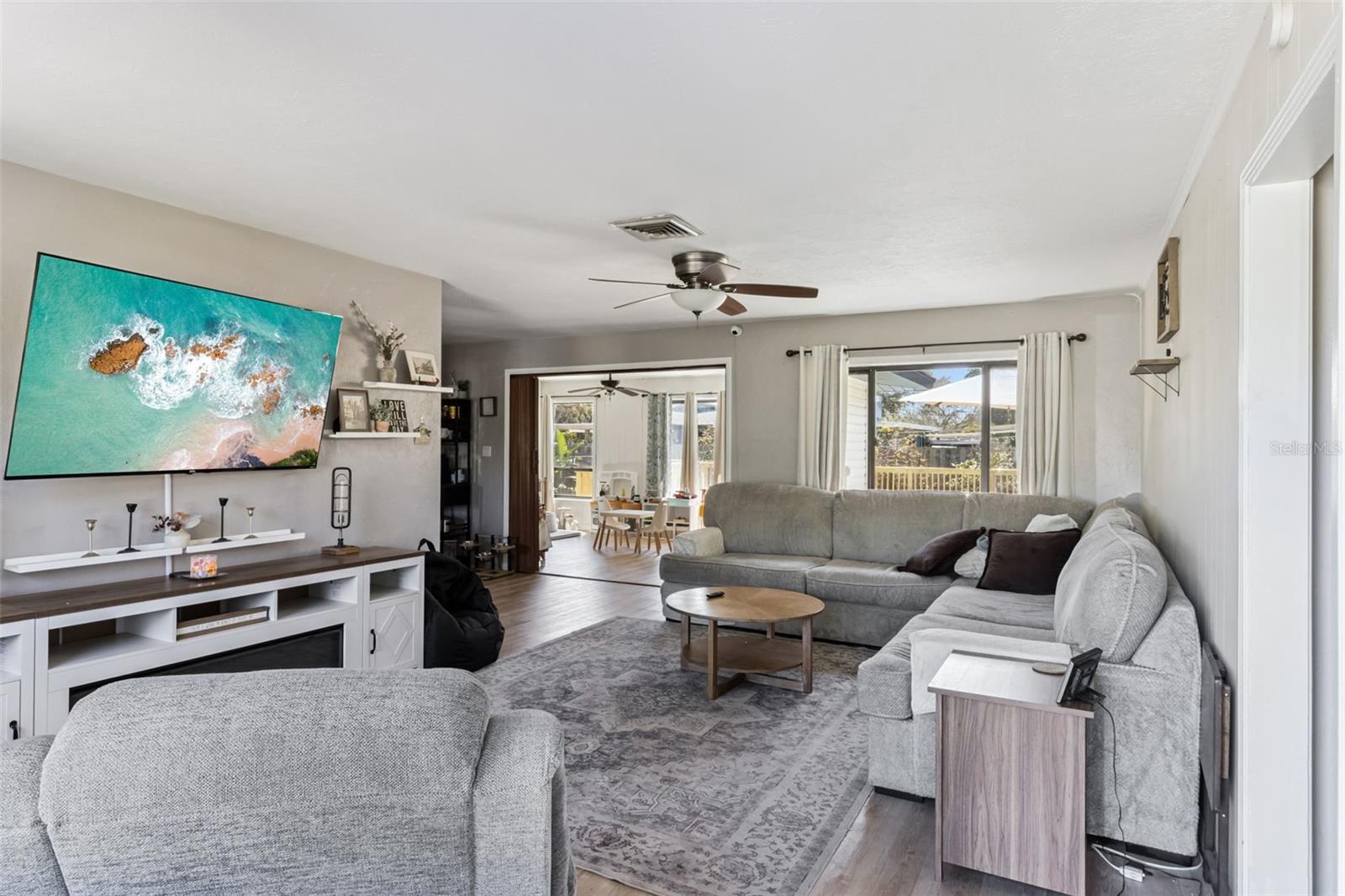 Image 3 of 37 For 4903 26th Avenue W