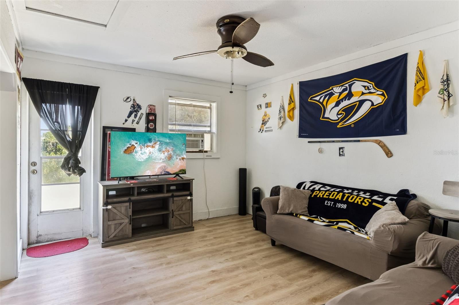 Image 9 of 37 For 4903 26th Avenue W