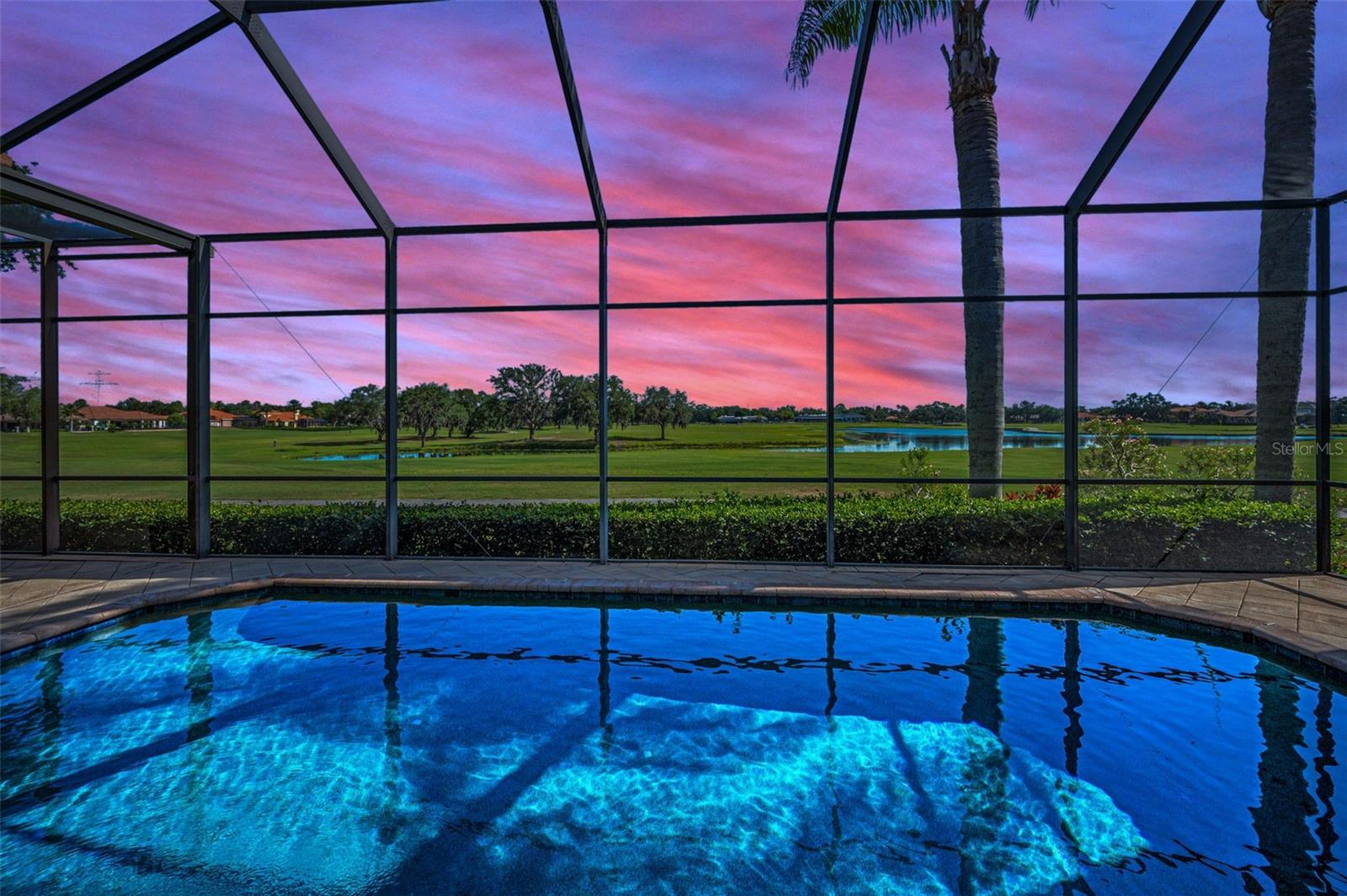 Listing photo id 1 for 9933 Milano Drive