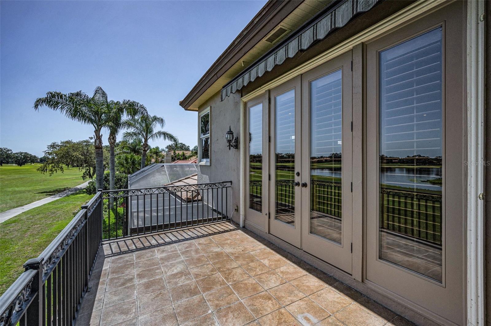 Listing photo id 46 for 9933 Milano Drive